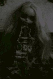 A Day in the Life of a Blythe Doll