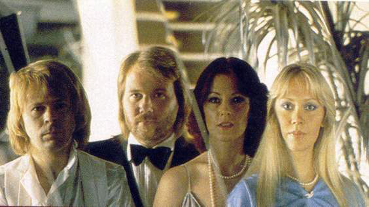 ABBA Voulez-Vous Deluxe Edition