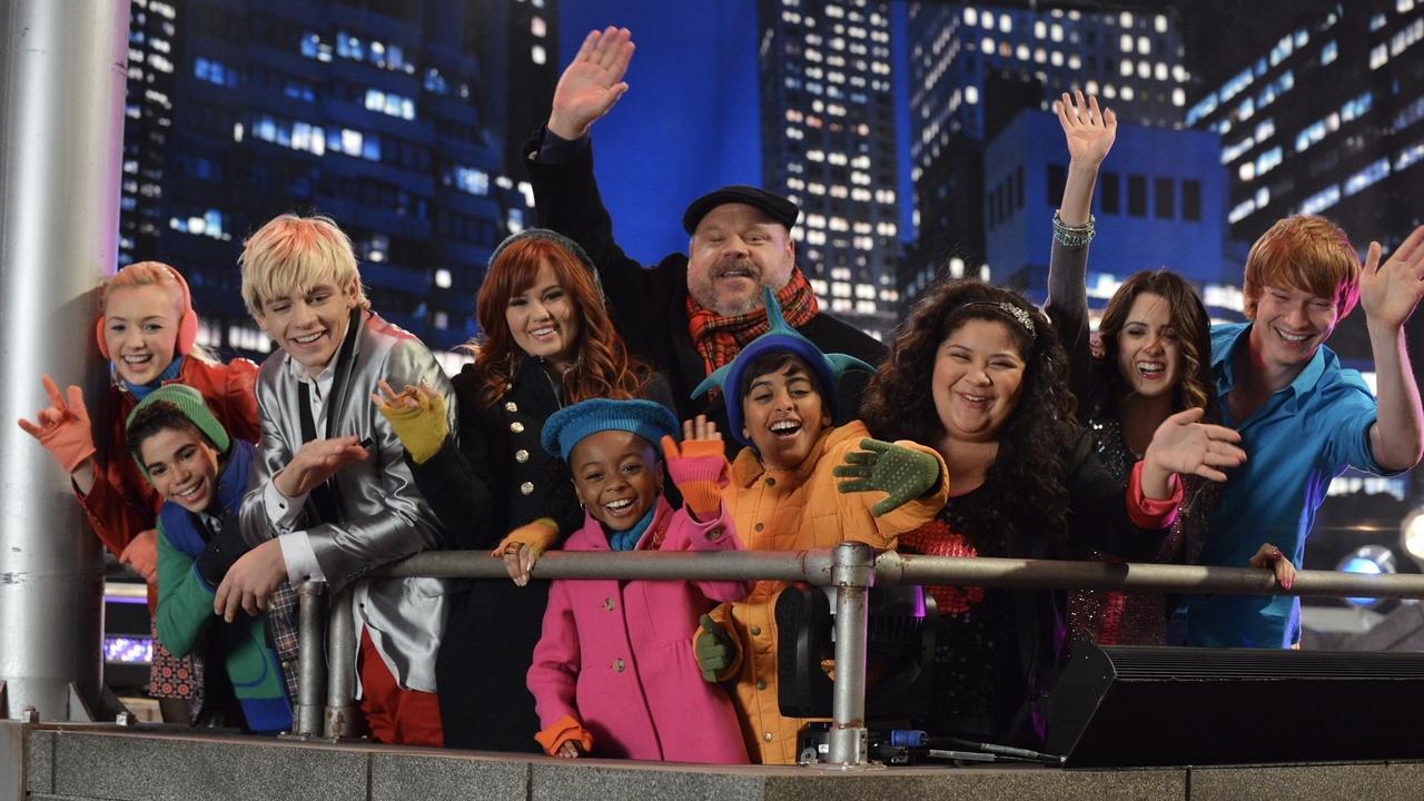 Austin & Jessie & Ally All Star New Year