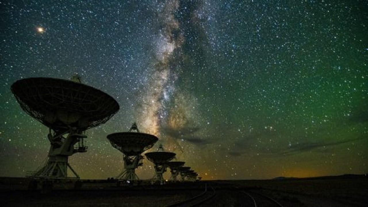 Into Deepest Space: The Birth of the ALMA Telescope