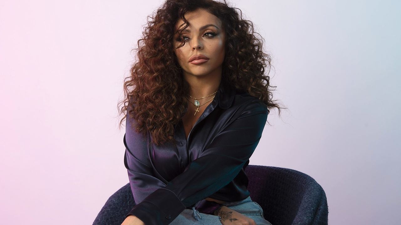 Jesy Nelson: "Odd One Out"