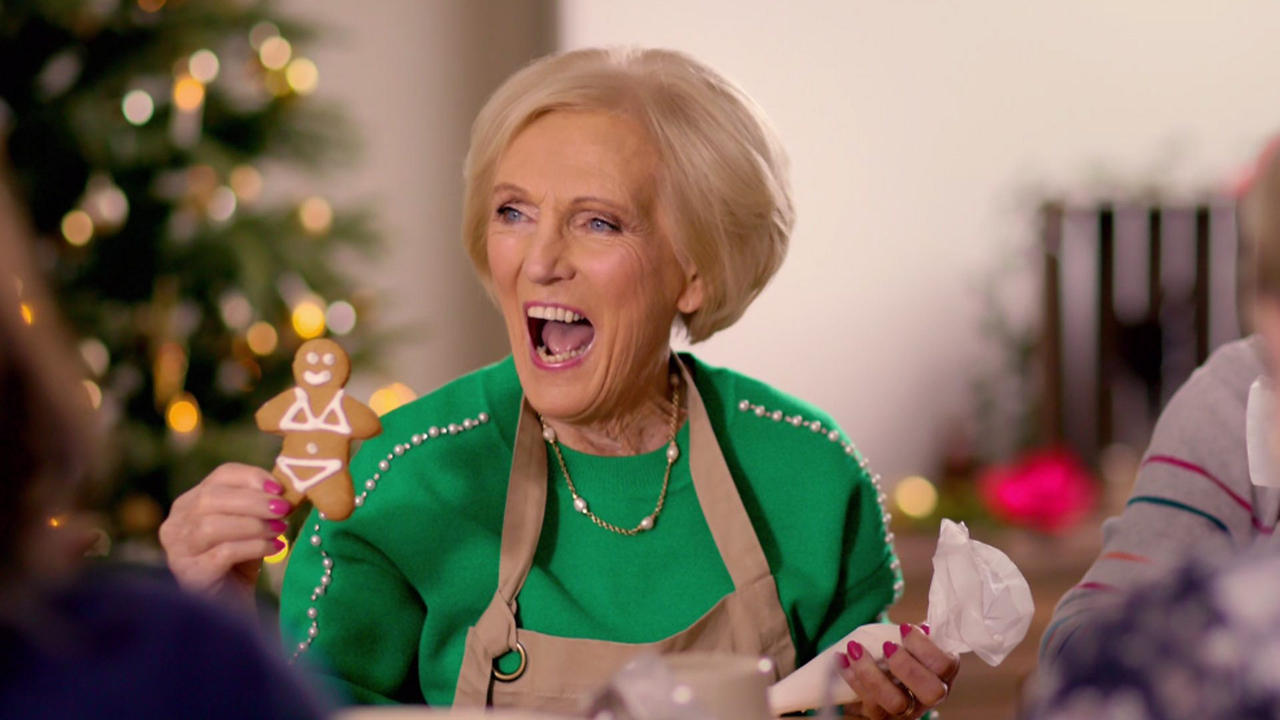 Mary Berry's Country House at Christmas