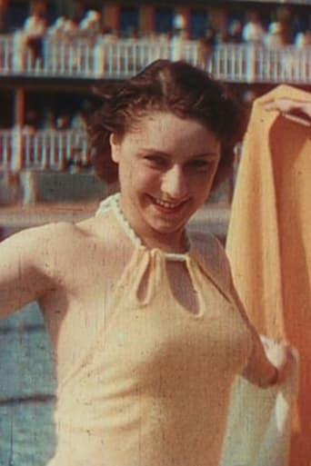 Défilé maillots de bain vintage à la piscine Molitor