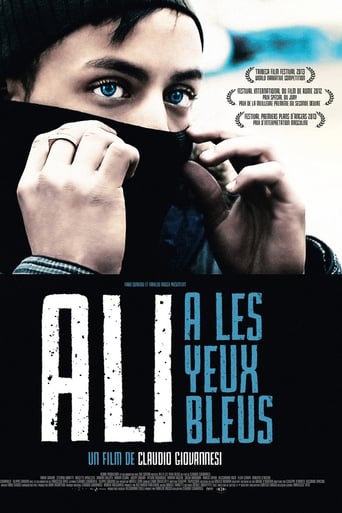 Ali a les yeux bleus